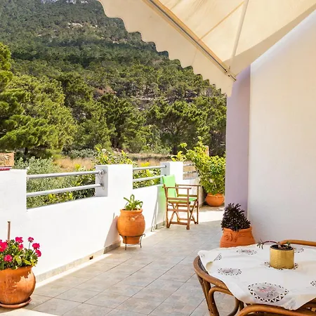 펜션 Miraluna View Mesochori (Karpathos)